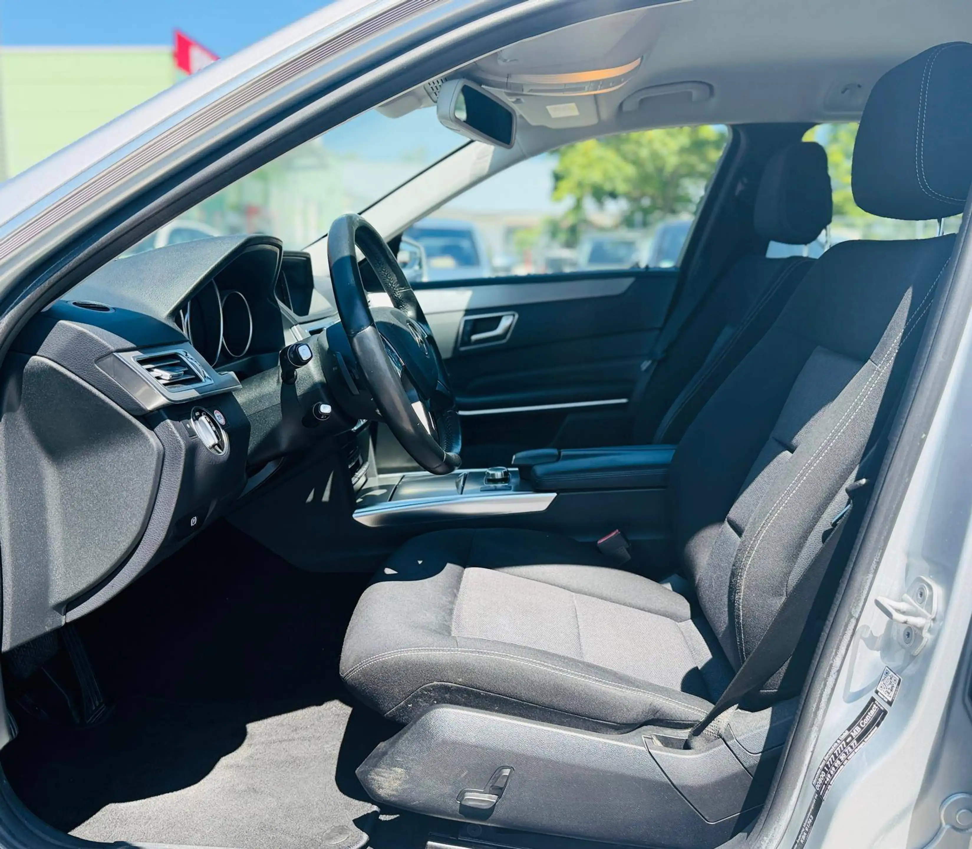 Mercedes-Benz E 220 E 220 BlueTec TÜV 12/27 — photo 5