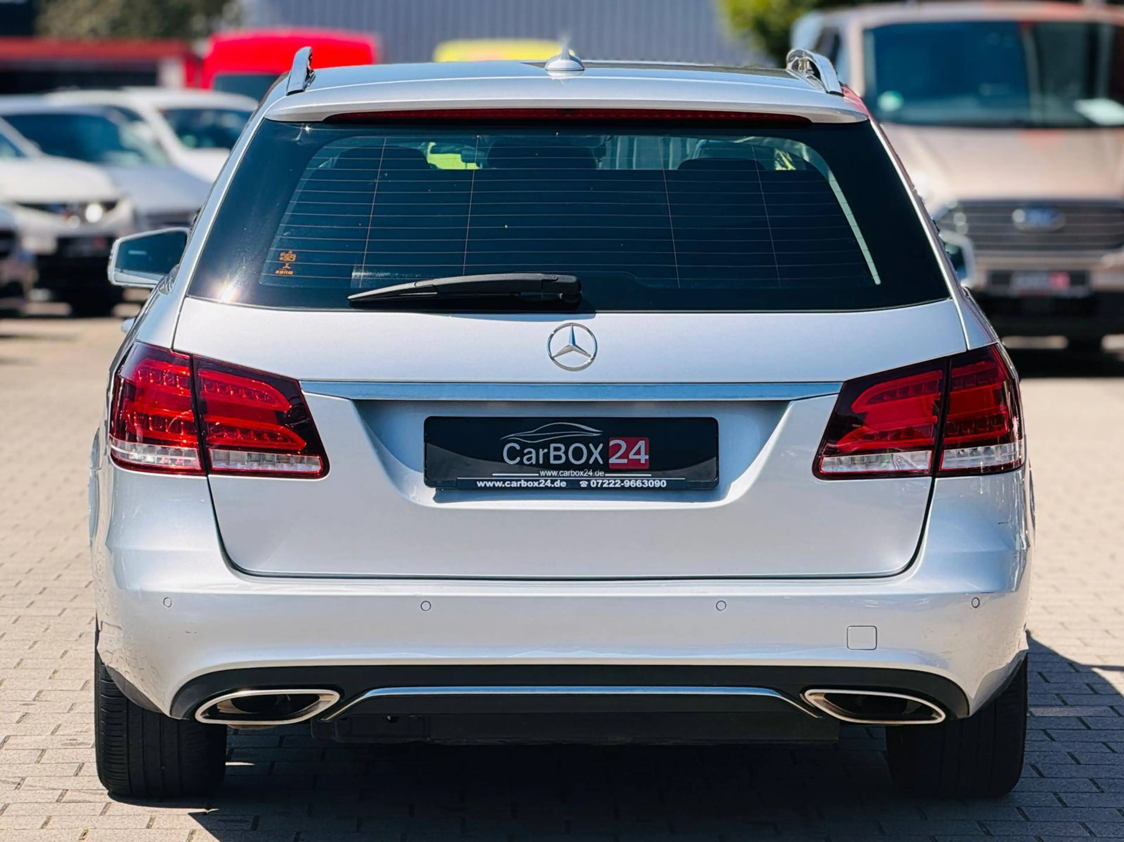 Mercedes-Benz E 220 E 220 BlueTec TÜV 12/27 — photo 14