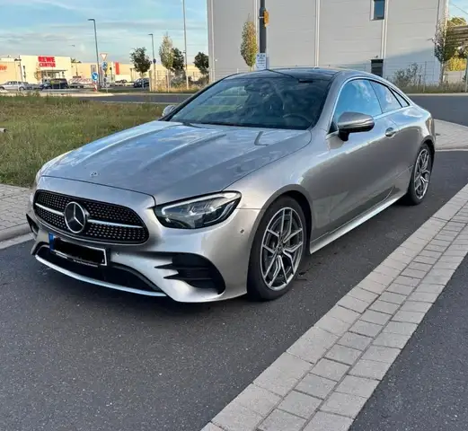 Mercedes-Benz E 220 d Coupe AMG Line,Pano,Widescreen,Head Up