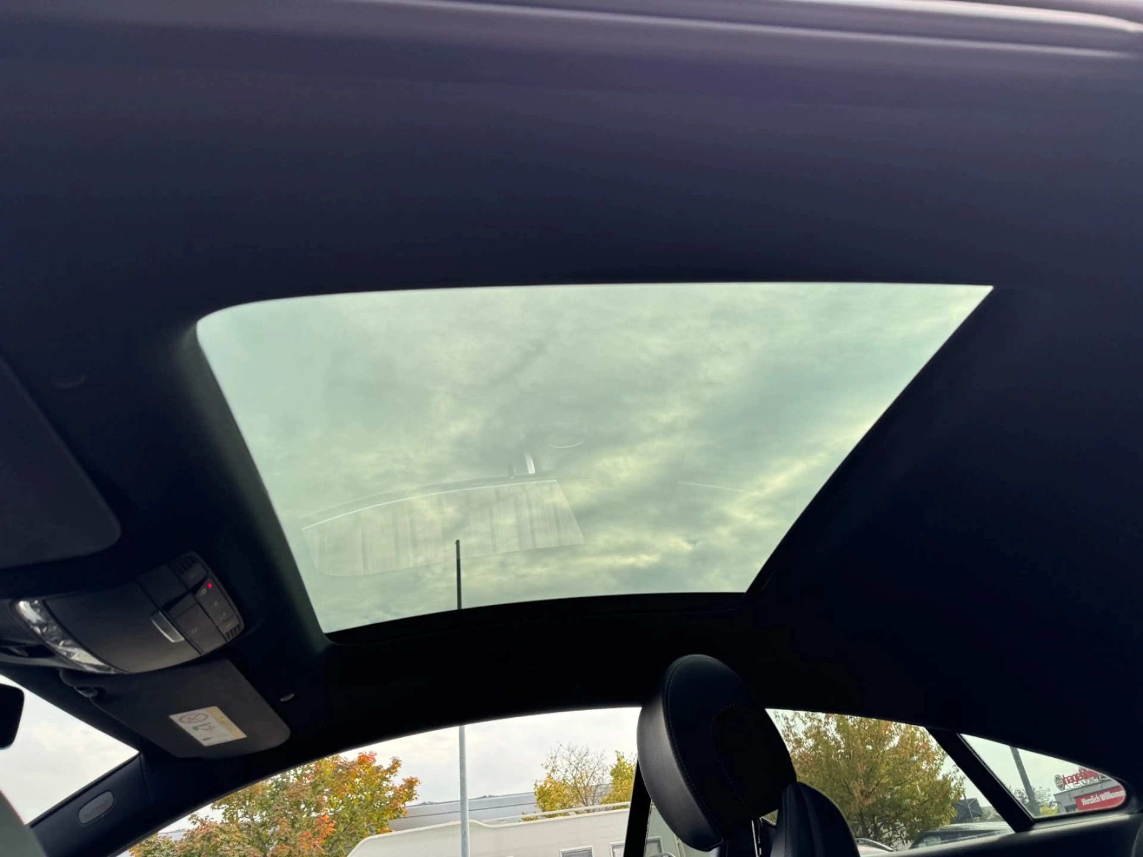 Mercedes-Benz E 220 d Coupe AMG-Line,Pano,Widescreen,Head-Up — photo 12