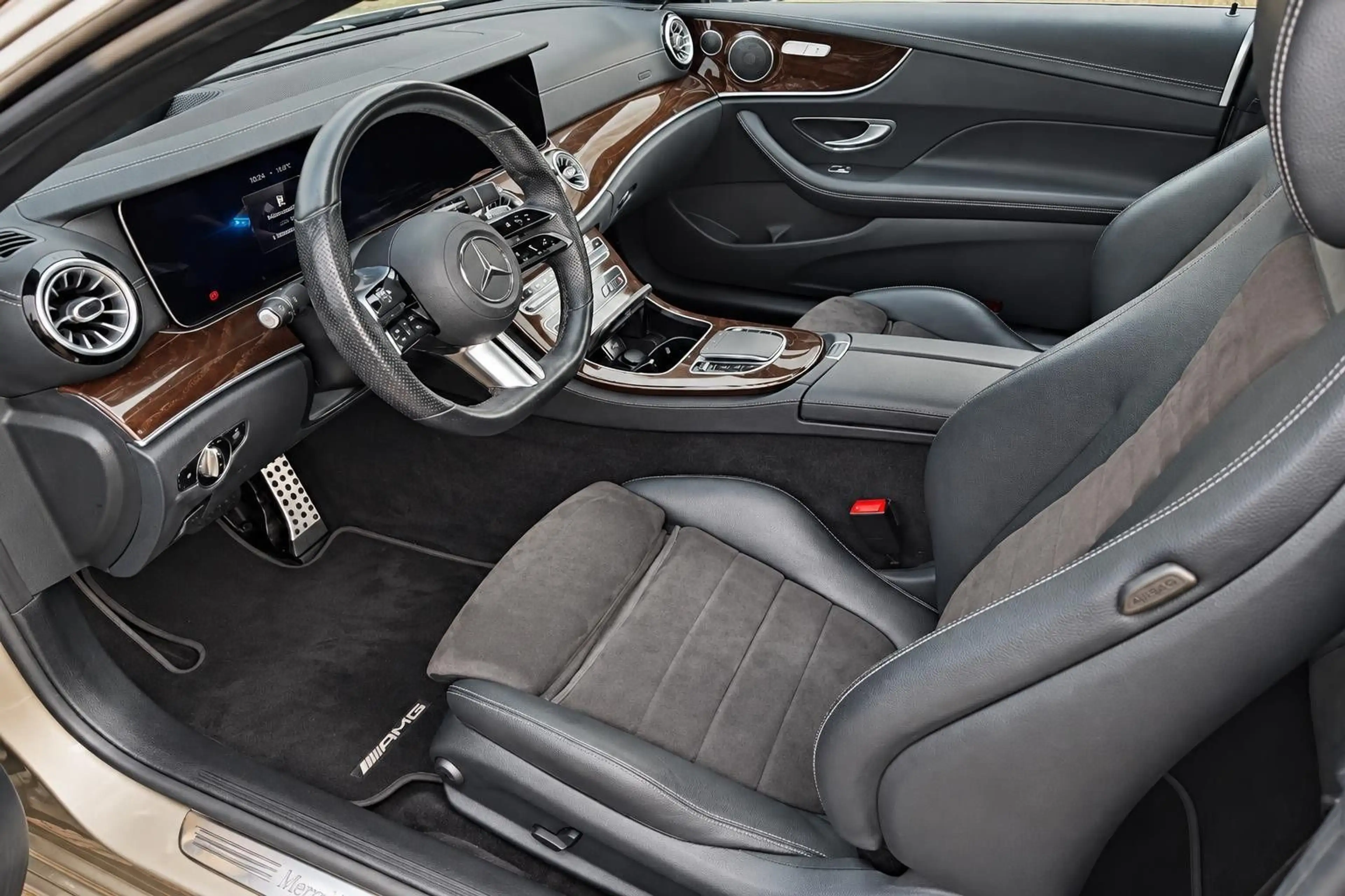 Mercedes-Benz E 220 d Coupe AMG-Line,Pano,Widescreen,Head-Up — photo 9