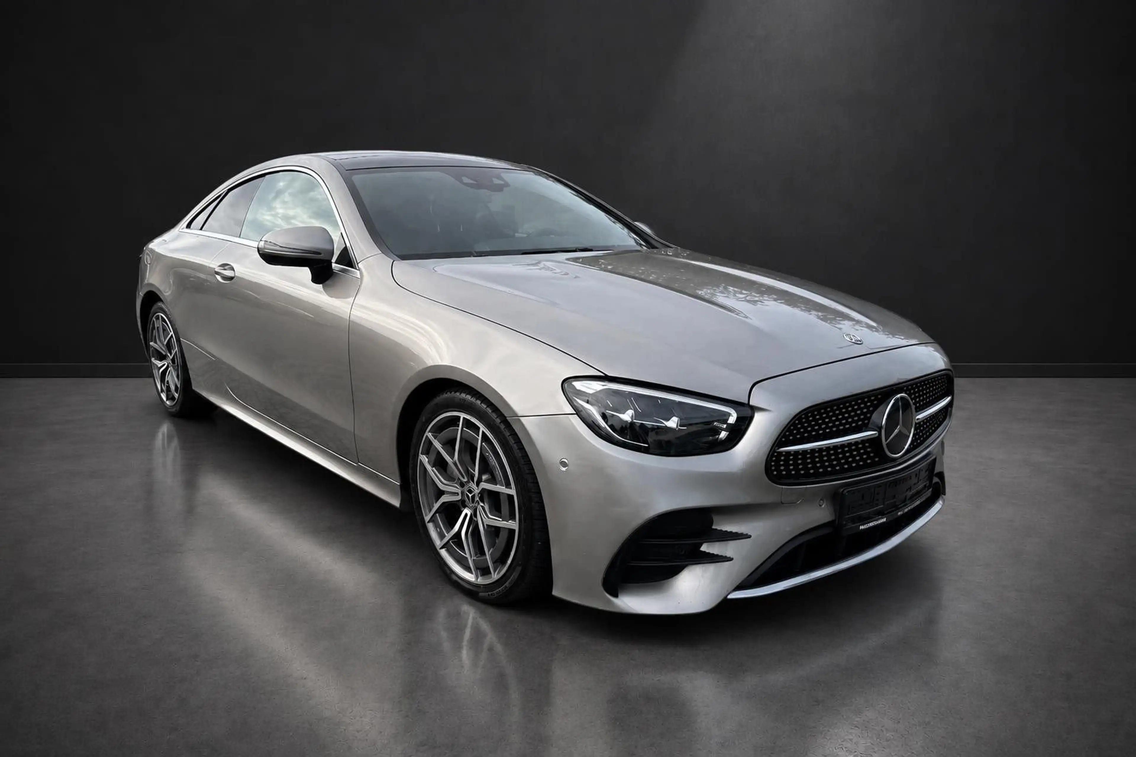 Mercedes-Benz E 220 d Coupe AMG-Line,Pano,Widescreen,Head-Up — photo 3