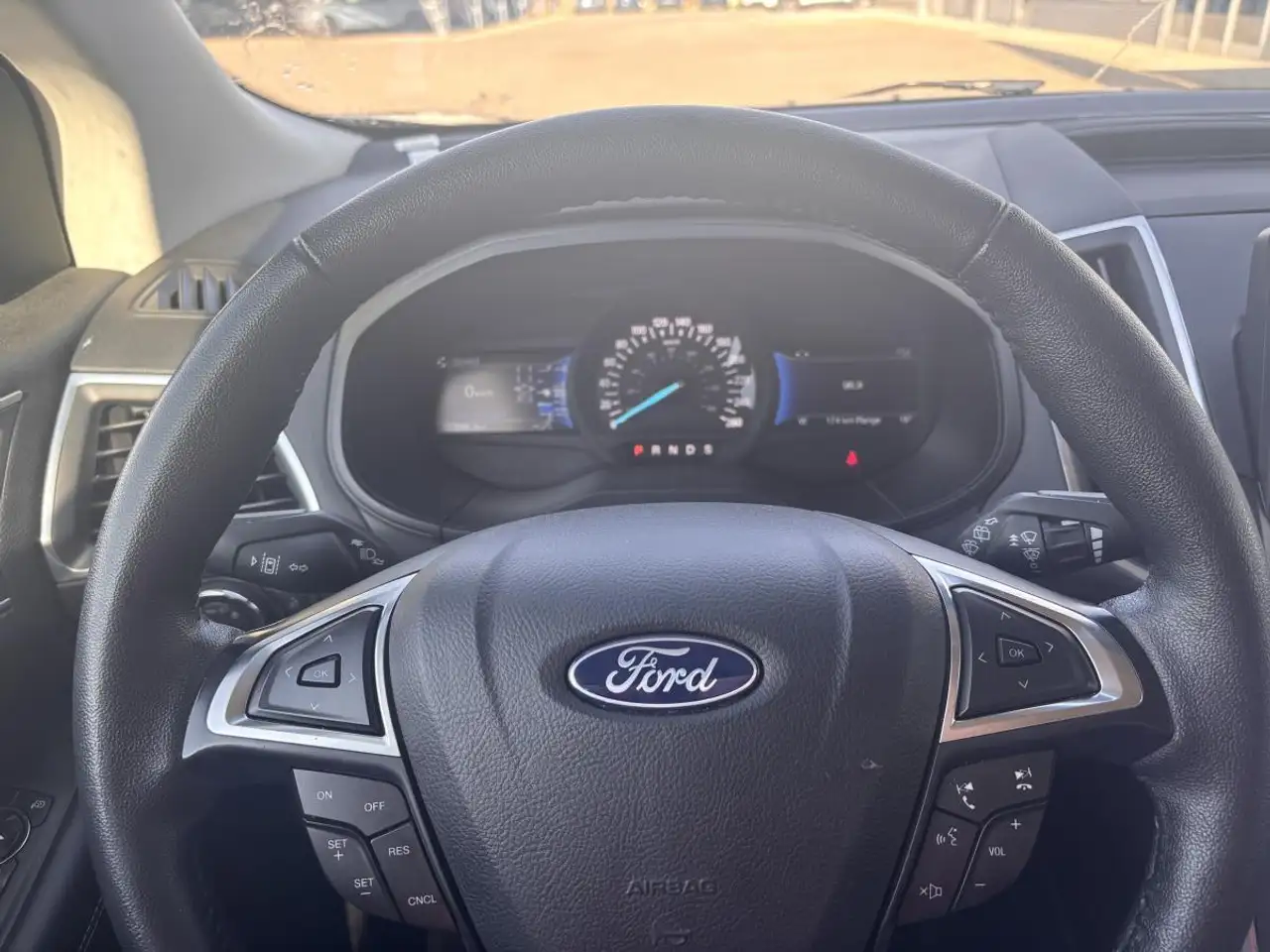Ford Edge снимка Ford Edge