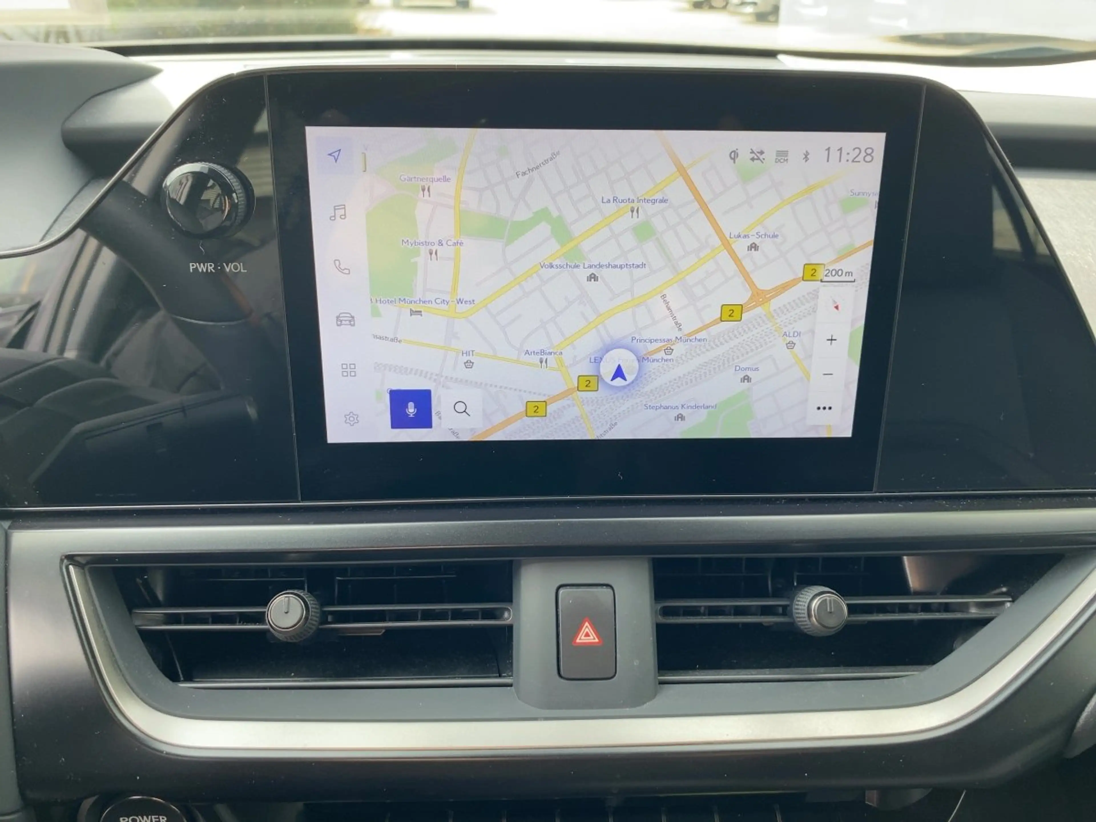 Lexus UX 250h UX 250 h Style Edition zuverlässiger Crossover — photo 15