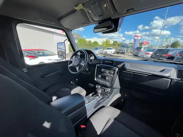 Mercedes-Benz G-Class view 15