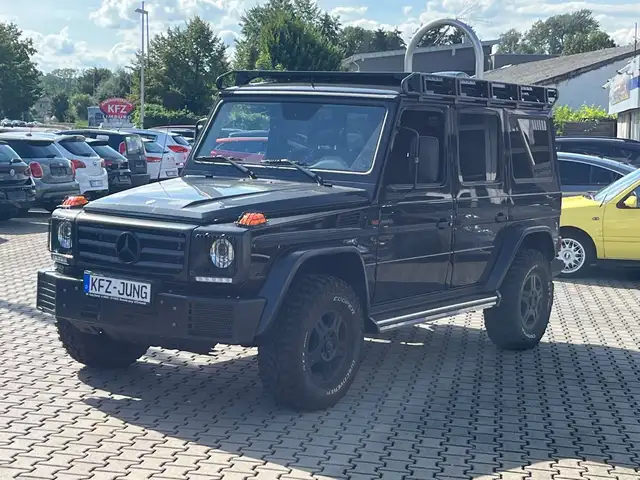 Mercedes-Benz G-Class view 3