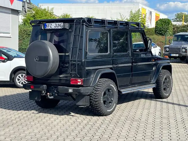 Mercedes-Benz G-Class view 4