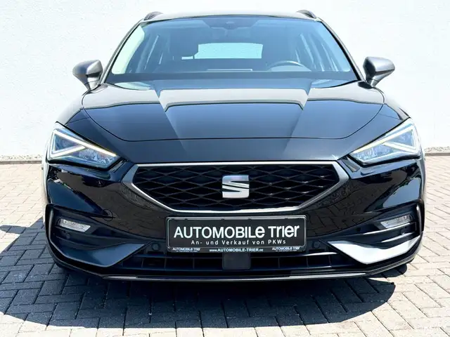 Seat Leon view 2