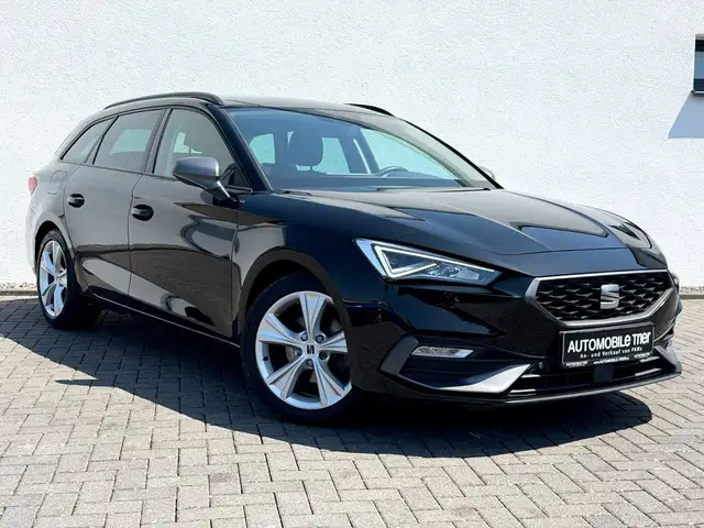 Seat Leon view 3
