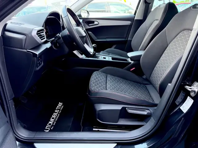 Seat Leon view 9