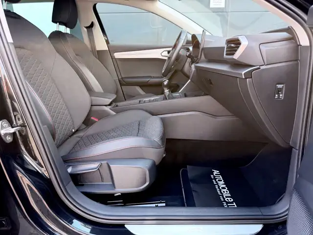 Seat Leon view 13