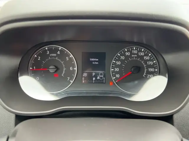 Dacia Duster view 13