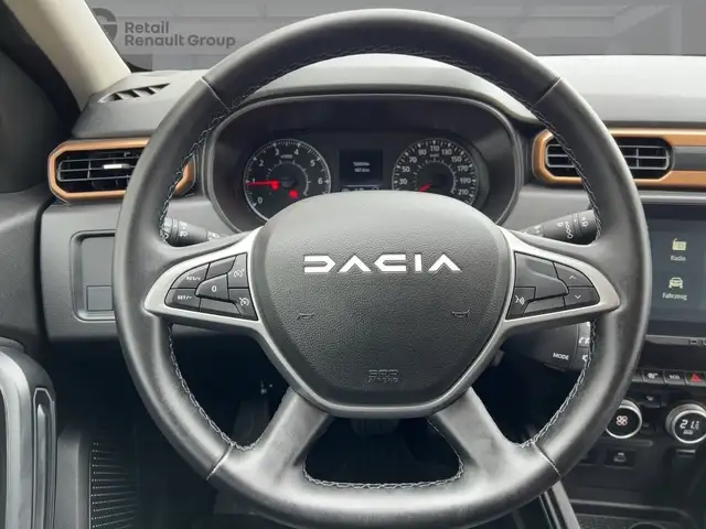 Dacia Duster view 11