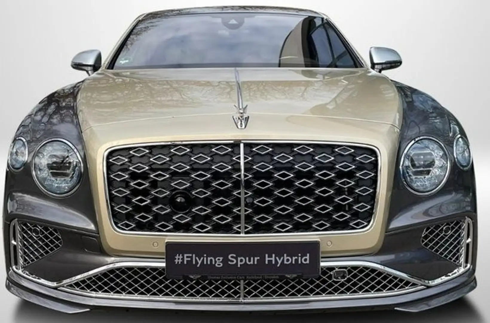 Bentley Flying Spur Hybrid Mulliner Šedá - 1