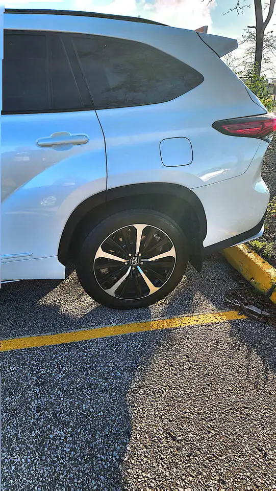 Toyota Highlander снимка Toyota Highlander