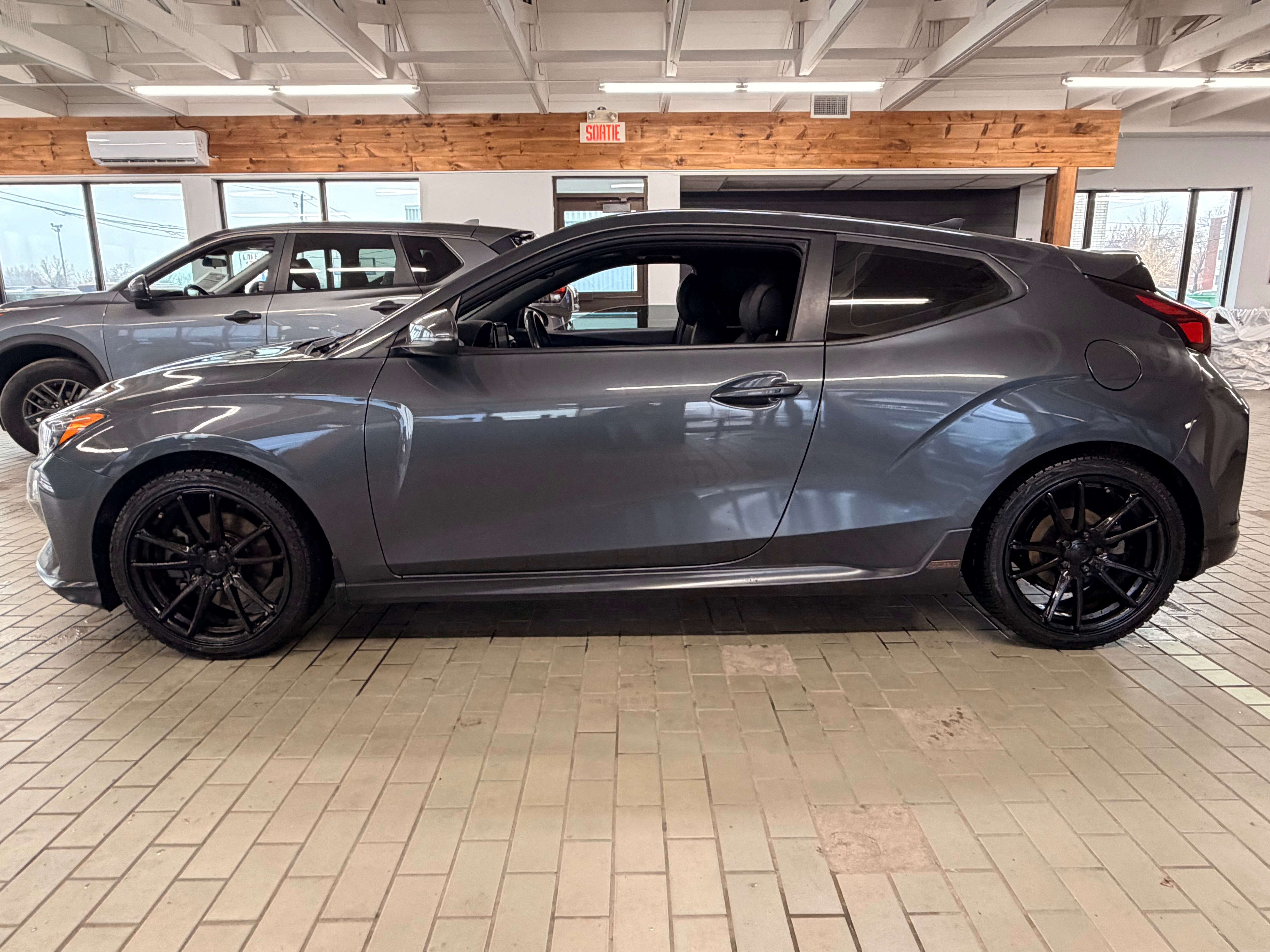 2020 Hyundai Veloster