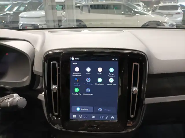 Volvo C40 view 11