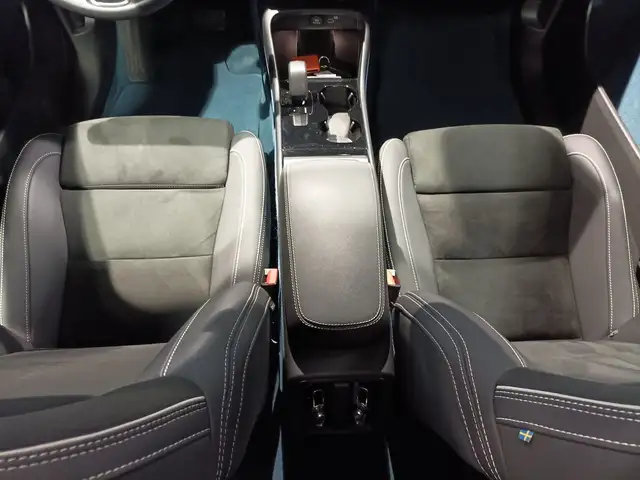 Volvo C40 view 14