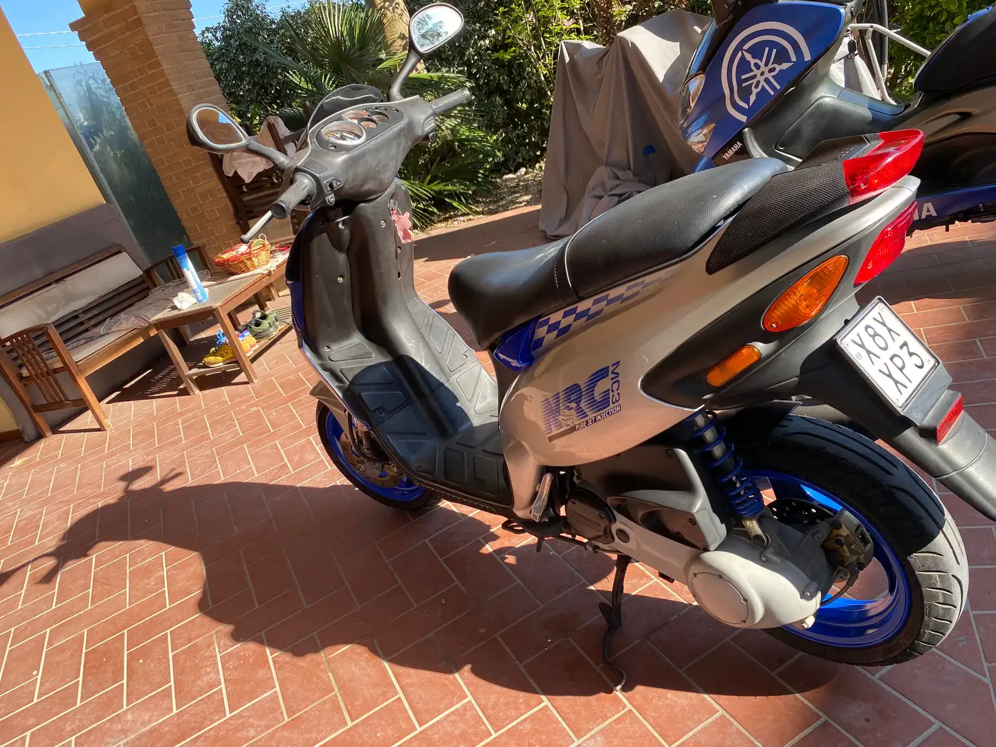 Piaggio NRG 50 Raffreddato a licquido iniezione perfetto Silber - 2