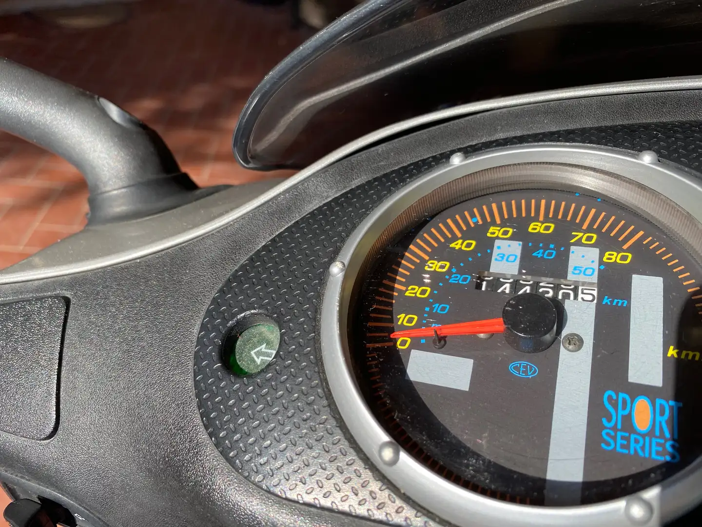 Piaggio NRG 50 Raffreddato a licquido iniezione perfetto Silber - 1