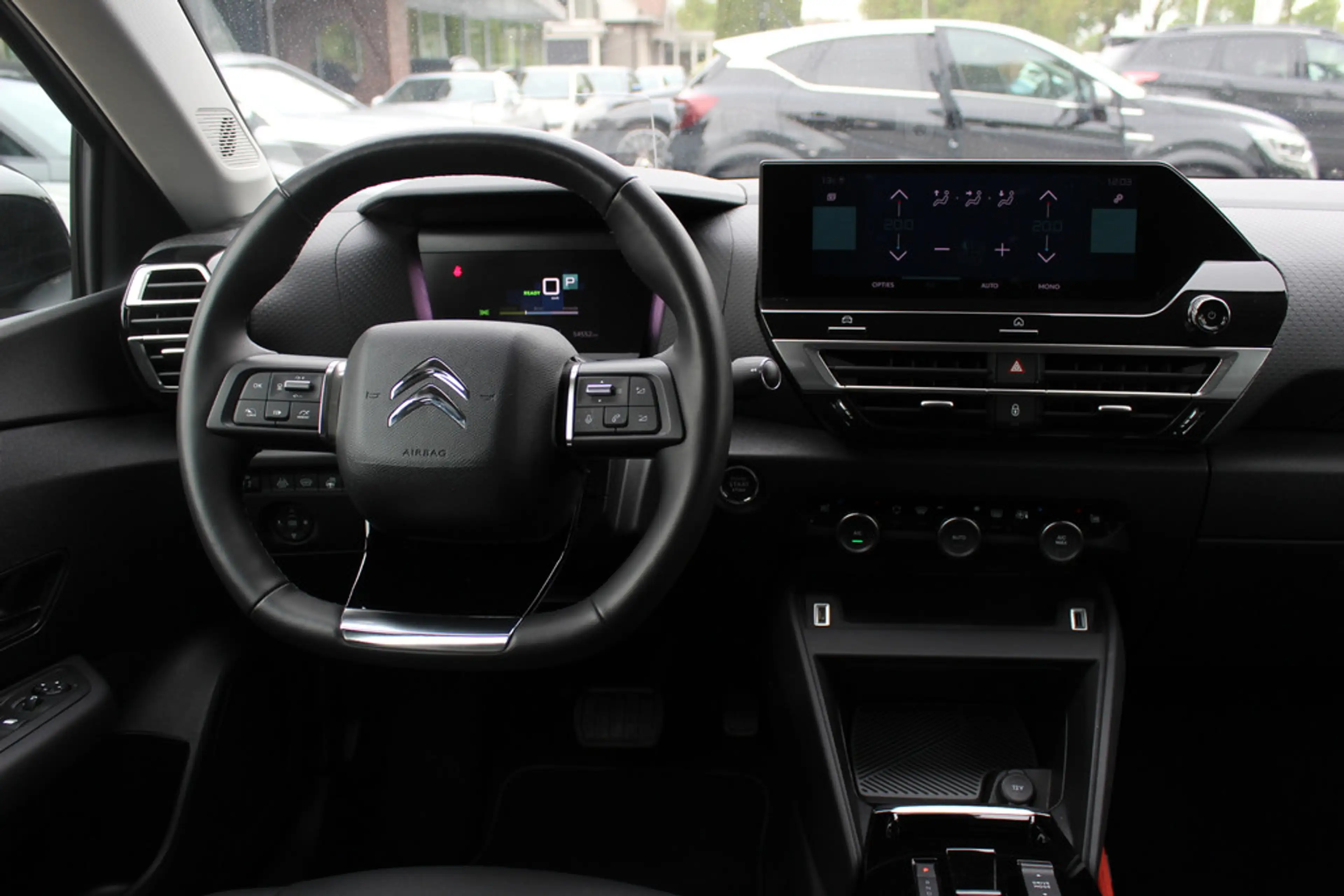 Citroen E-C4 Electric Feel 50 kWh / Camera / Head-up / Keyless / CarPlay — photo 10