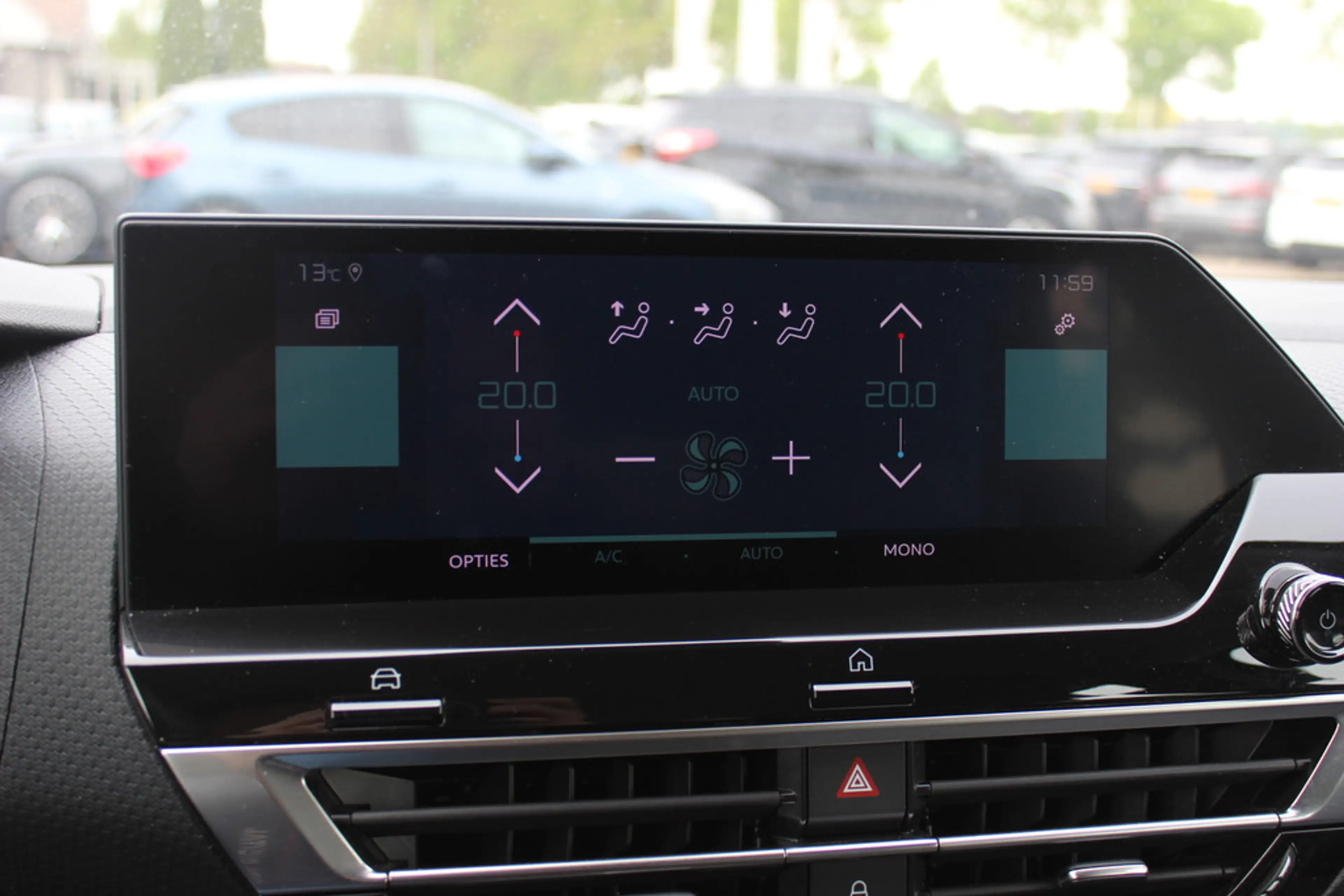 Citroen E-C4 Electric Feel 50 kWh / Camera / Head-up / Keyless / CarPlay — photo 22