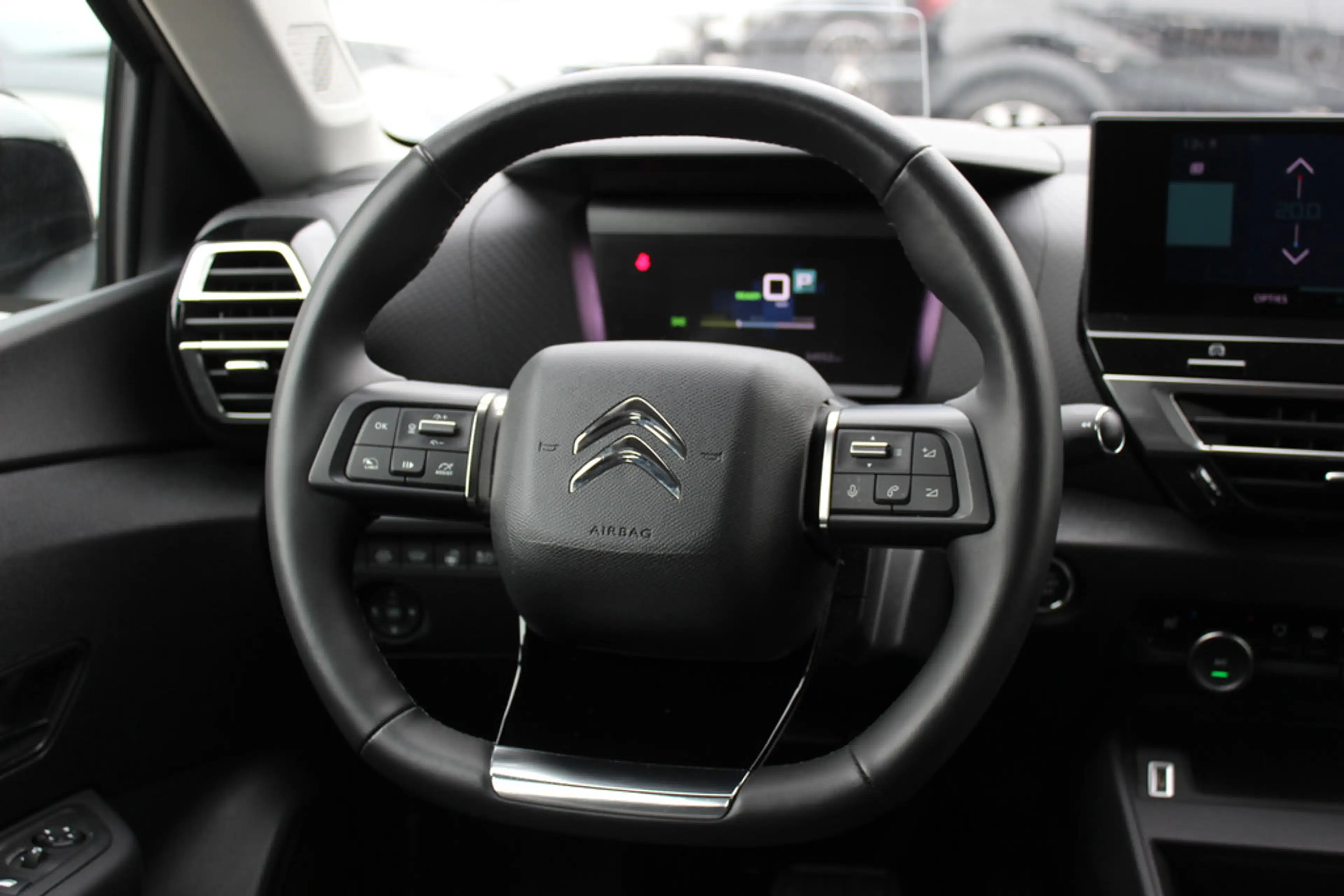 Citroen E-C4 Electric Feel 50 kWh / Camera / Head-up / Keyless / CarPlay — photo 18