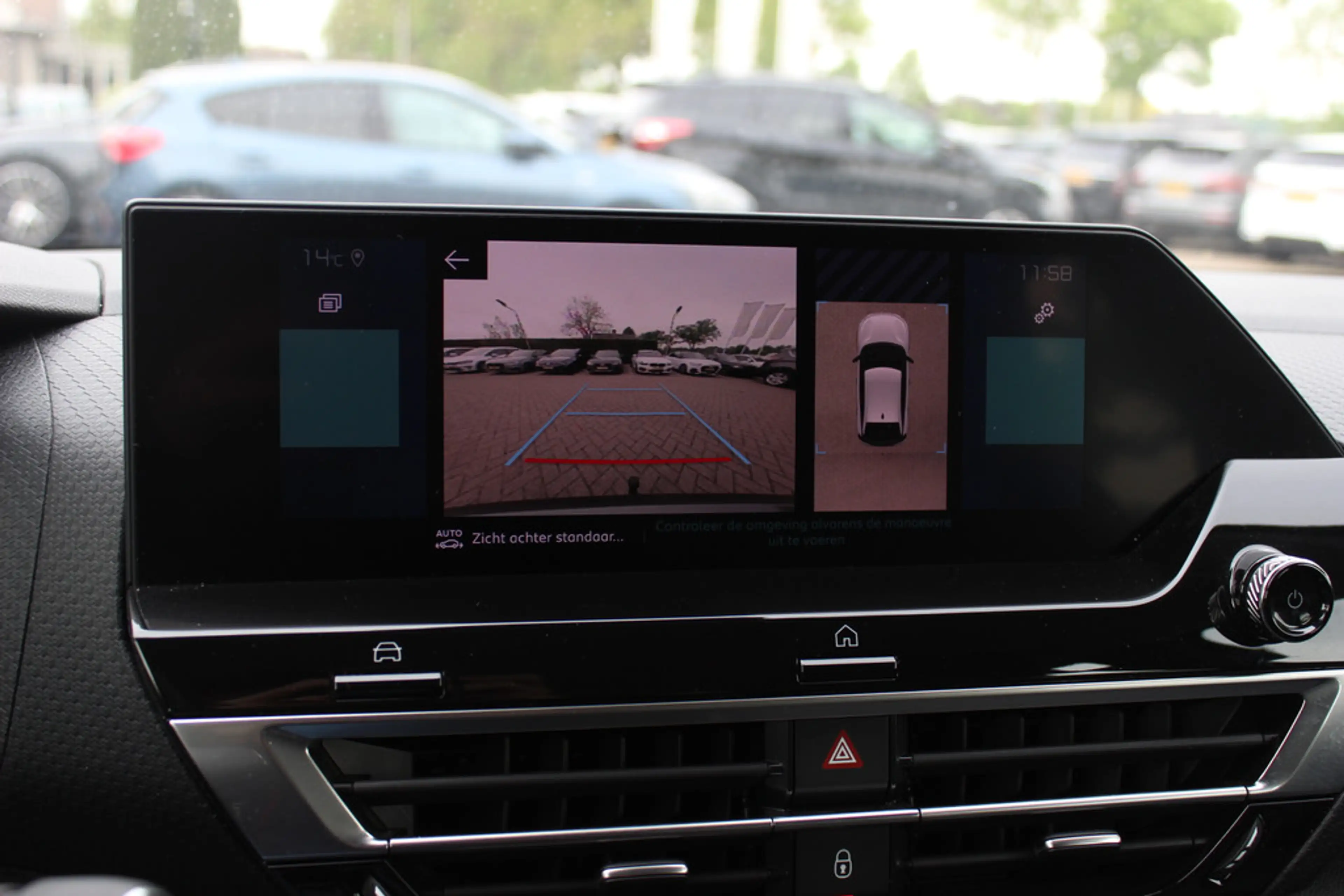 Citroen E-C4 Electric Feel 50 kWh / Camera / Head-up / Keyless / CarPlay — photo 21