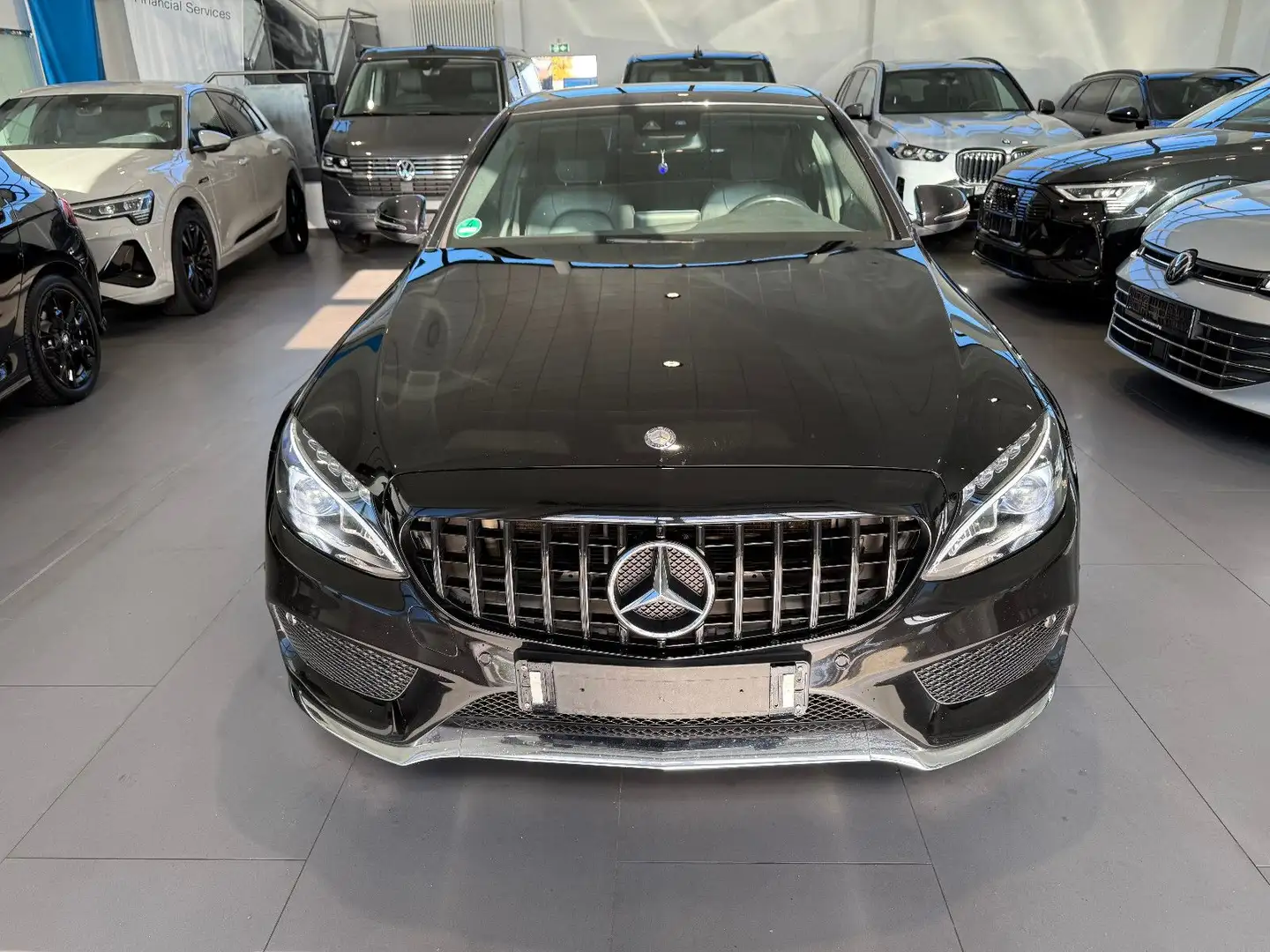 Mercedes-Benz C 180 CGI AMG BEAM/LEDER/PDC/NAVI/GRA/19" Noir - 2