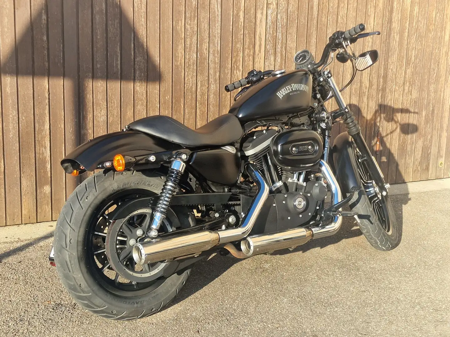 Harley-Davidson Sportster 883 Iron *Heck gekürzt*Miller*Seitliche Kennzeichen* Nero - 2