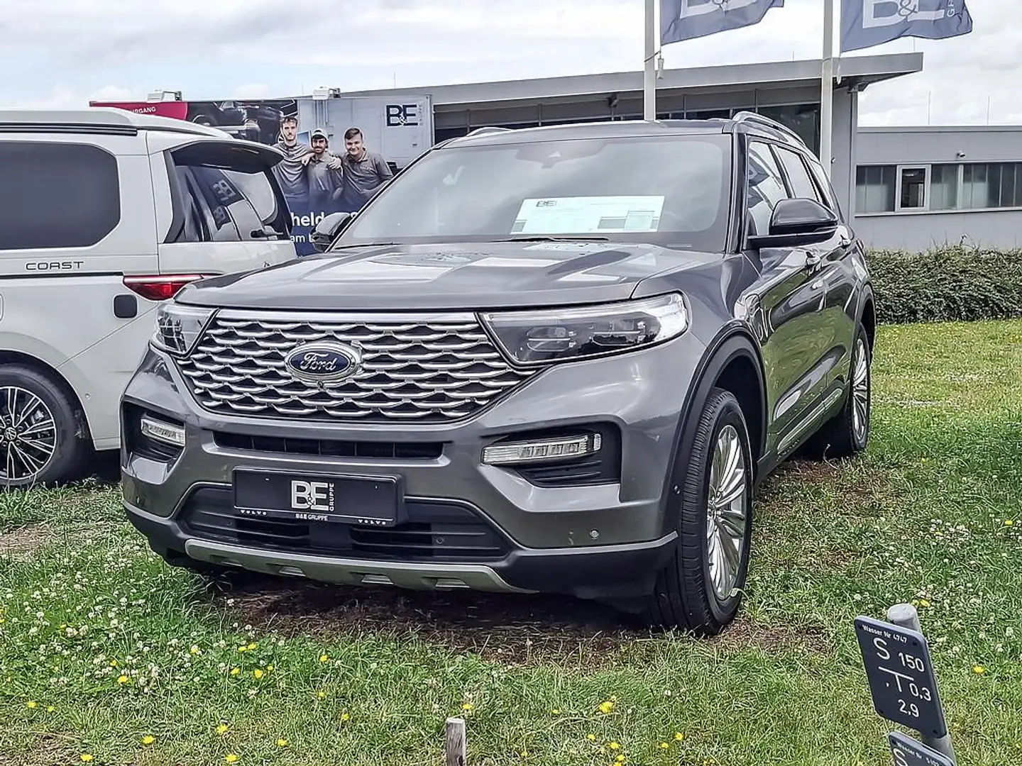 Ford Explorer 3.0 EcoBoost Plug-in-Hybrid Platinum Grau - 2