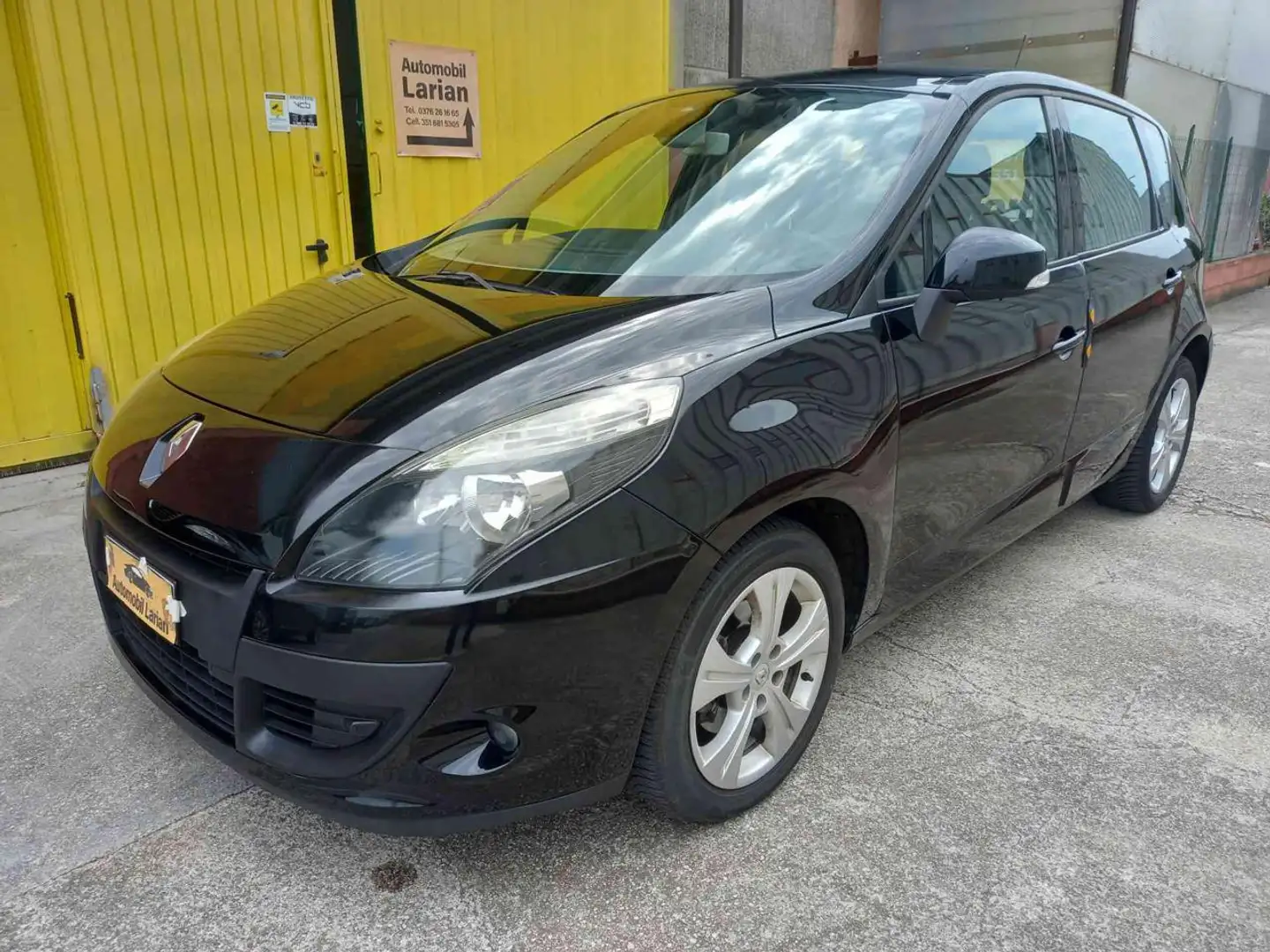 Renault Scenic X-Mod 1.5 dCi 110CV Luxe ok neopatentati Nero - 1