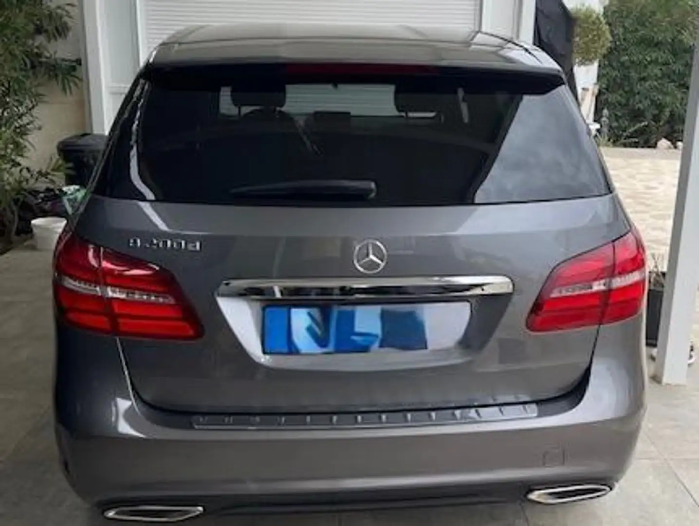 Mercedes-Benz B 200 B 200d 7G-DCT Gris - 2