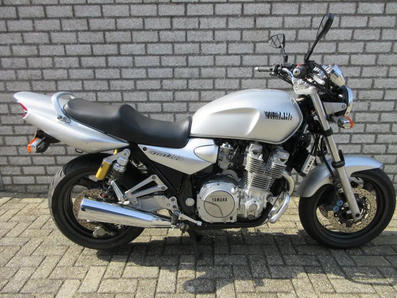 Yamaha XJR 1300