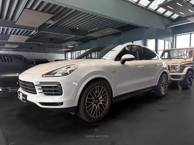 Porsche Cayenne E HYBRID PLATINUM EDITION PANO BOSE
