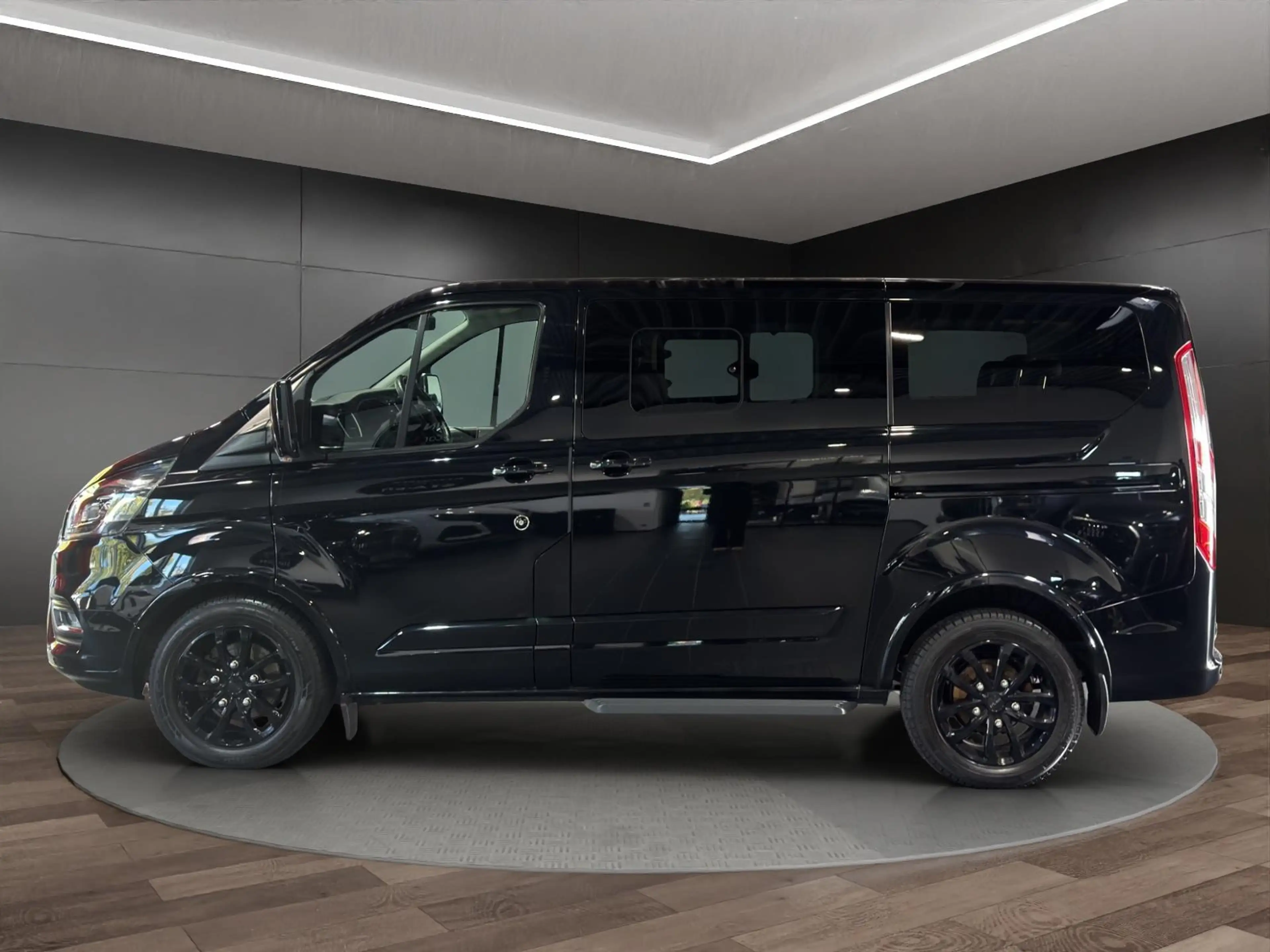 Ford Tourneo Custom 2.0 TDCi*AHK*ACC*CAM*XENON*ALARM* — photo 7