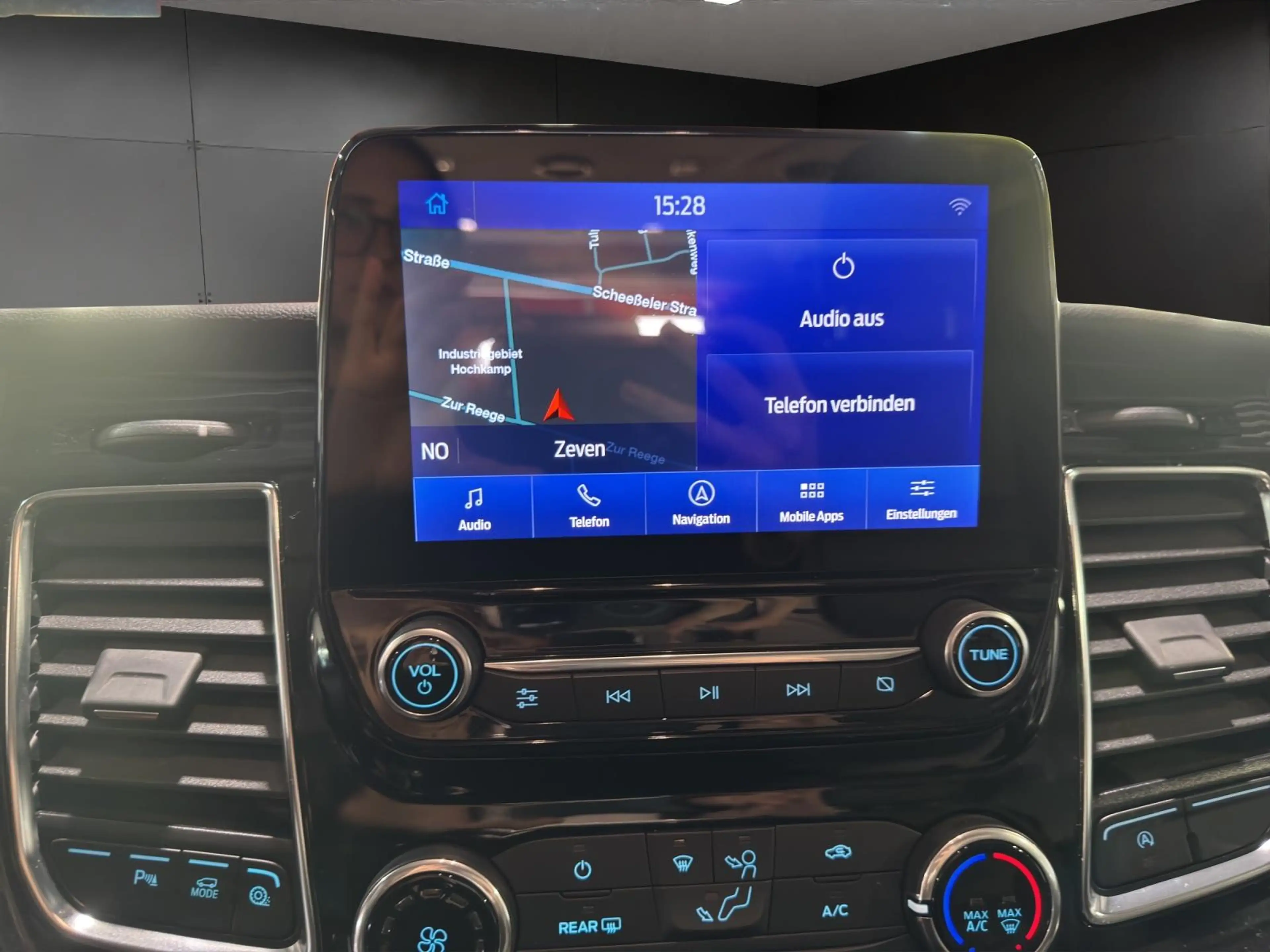 Ford Tourneo Custom 2.0 TDCi*AHK*ACC*CAM*XENON*ALARM* — photo 15