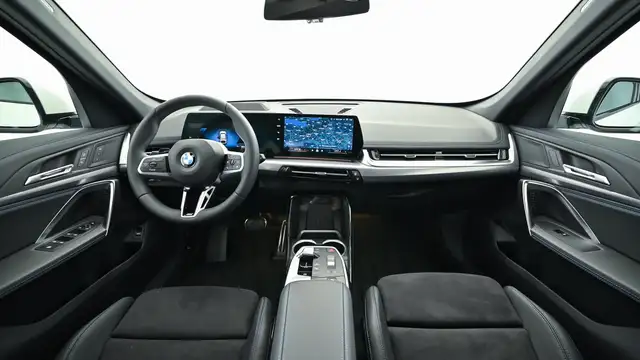 BMW X1 view 13