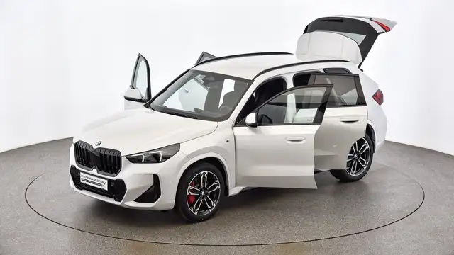 BMW X1 view 9