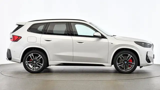 BMW X1 view 7