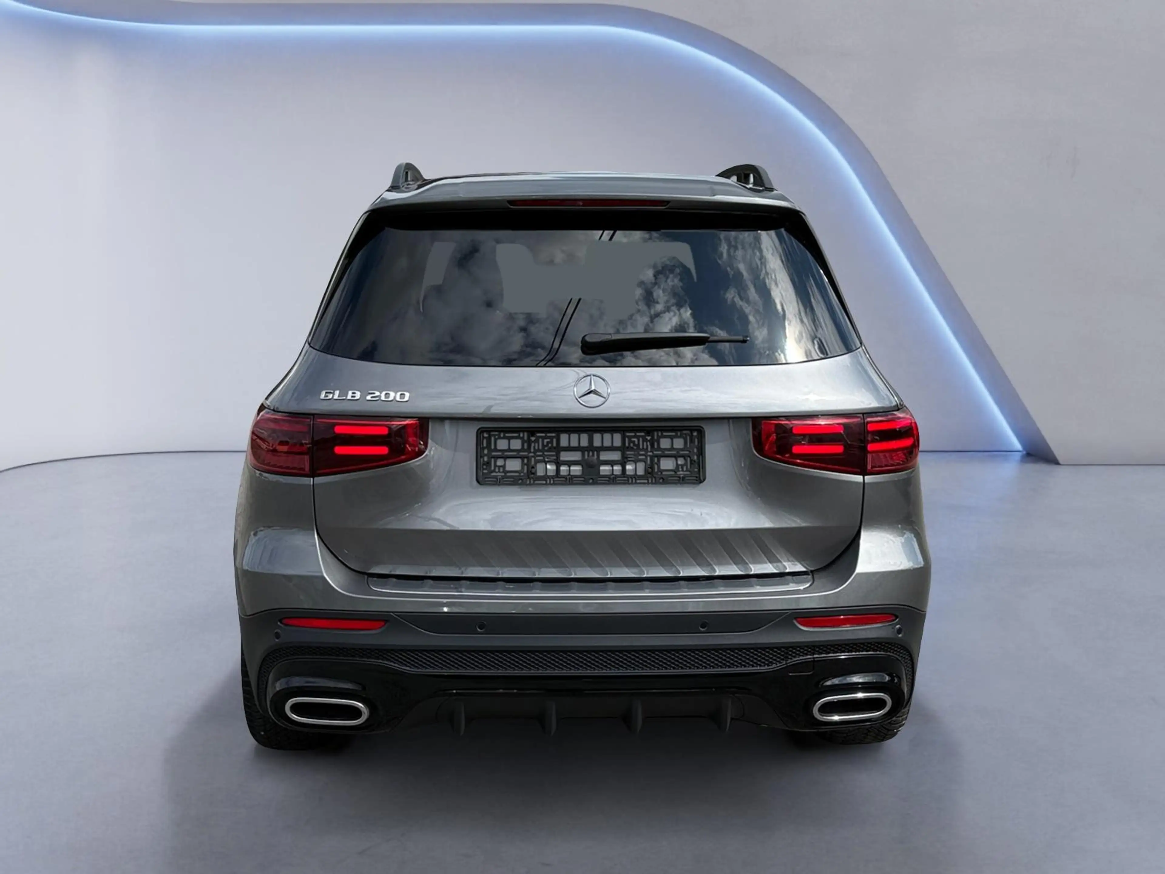 Mercedes-Benz GLB 200 AMG Line — photo 5
