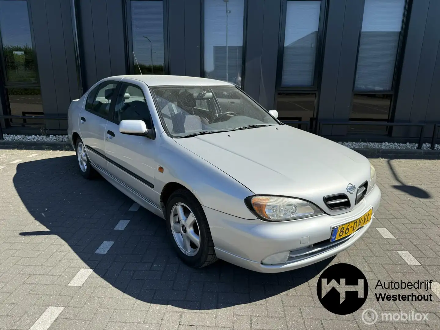 Nissan Primera 2.0 Luxury Airco 4 elektrische ramen Gris - 1