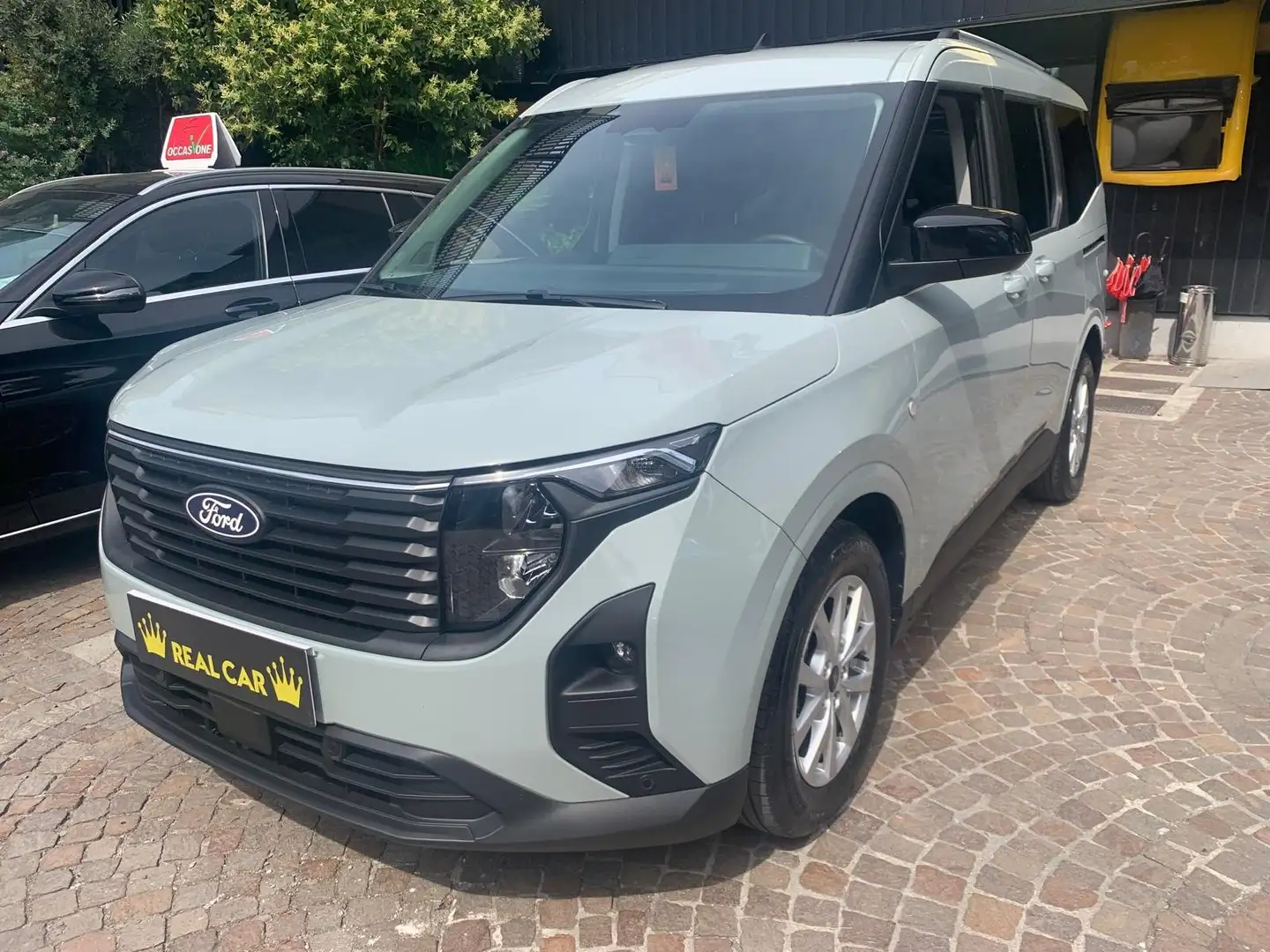 Ford Tourneo Courier 1.0 ECOBOOST 125CV TITANIUM Grigio - 1