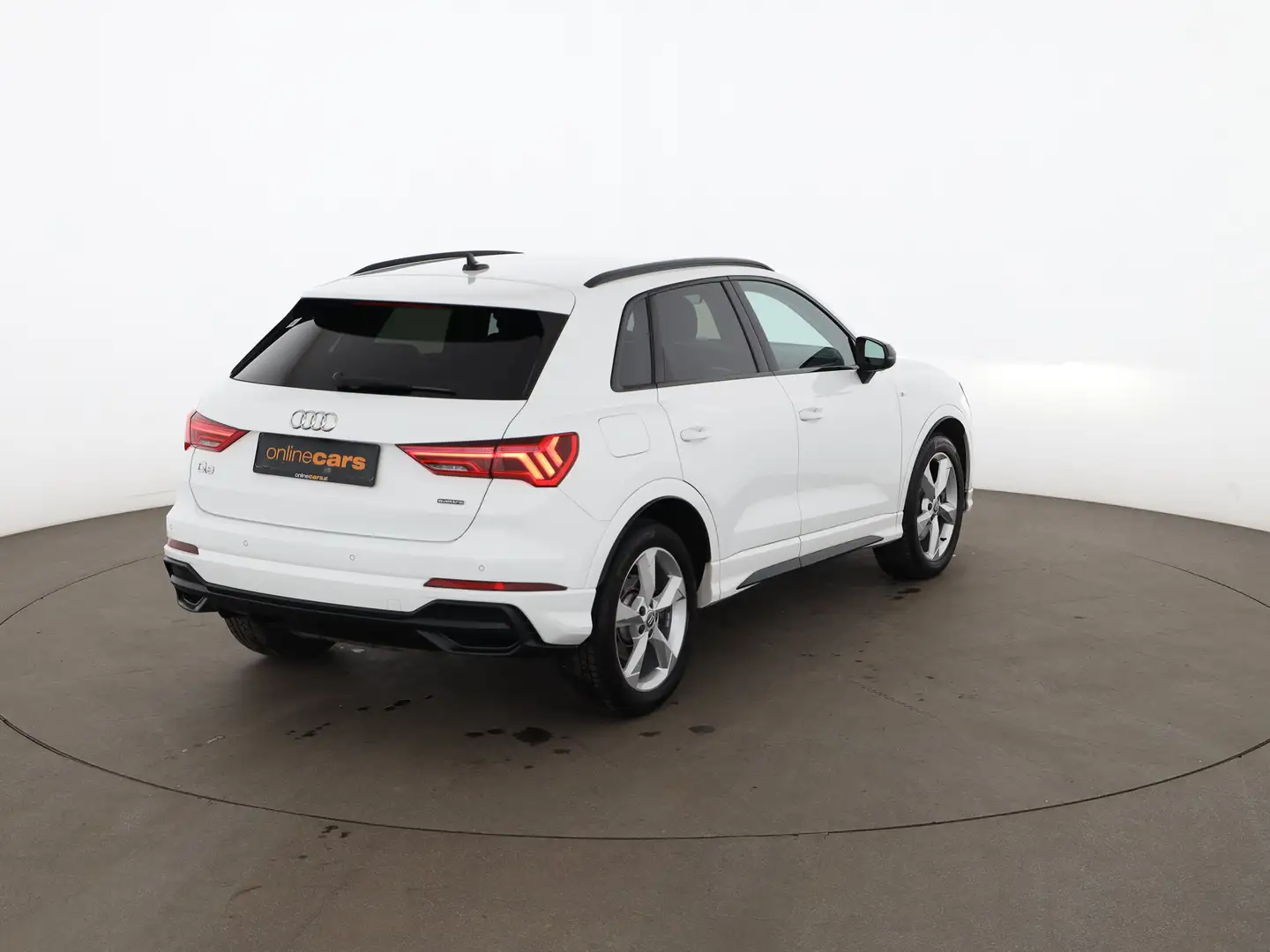 Audi Q3 40 TFSI quattro S-Line Aut MATRIX RADAR NAVI Weiß - 2