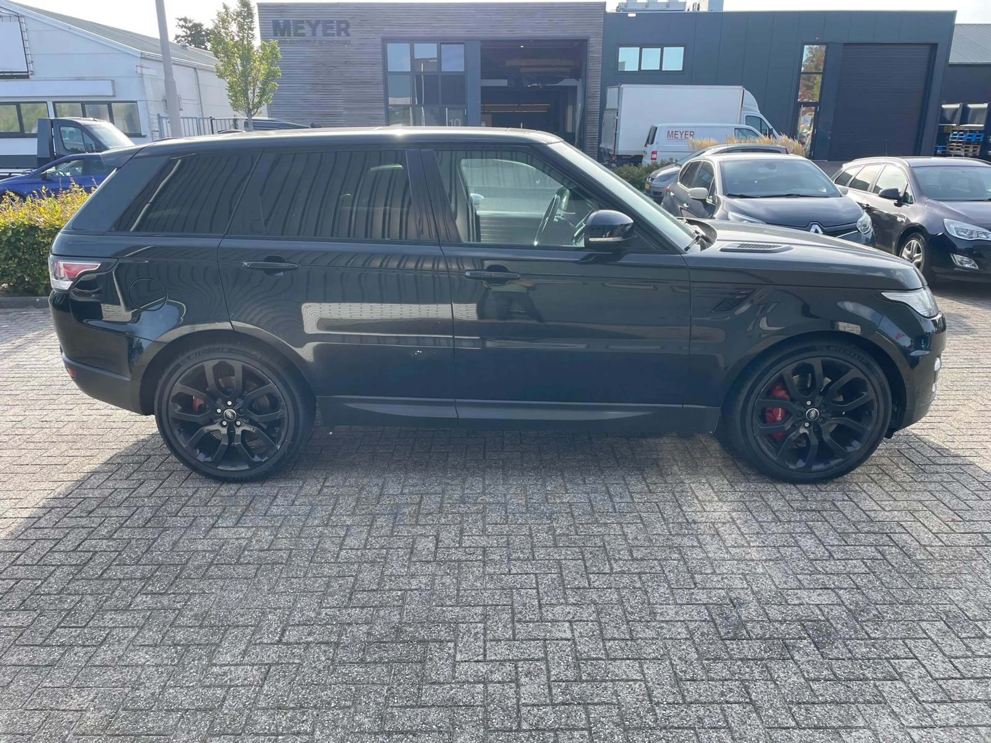 Land Rover Range Rover Sport 3.0 SDV6 HSE Dynamic — photo 4