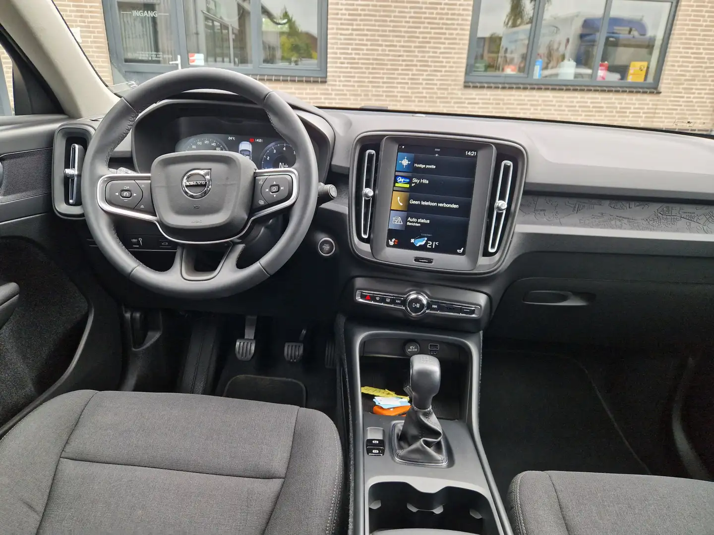 Volvo XC40 1.5 T2 Momentum Camera | Climate Pack | Navi tech Zwart - 2