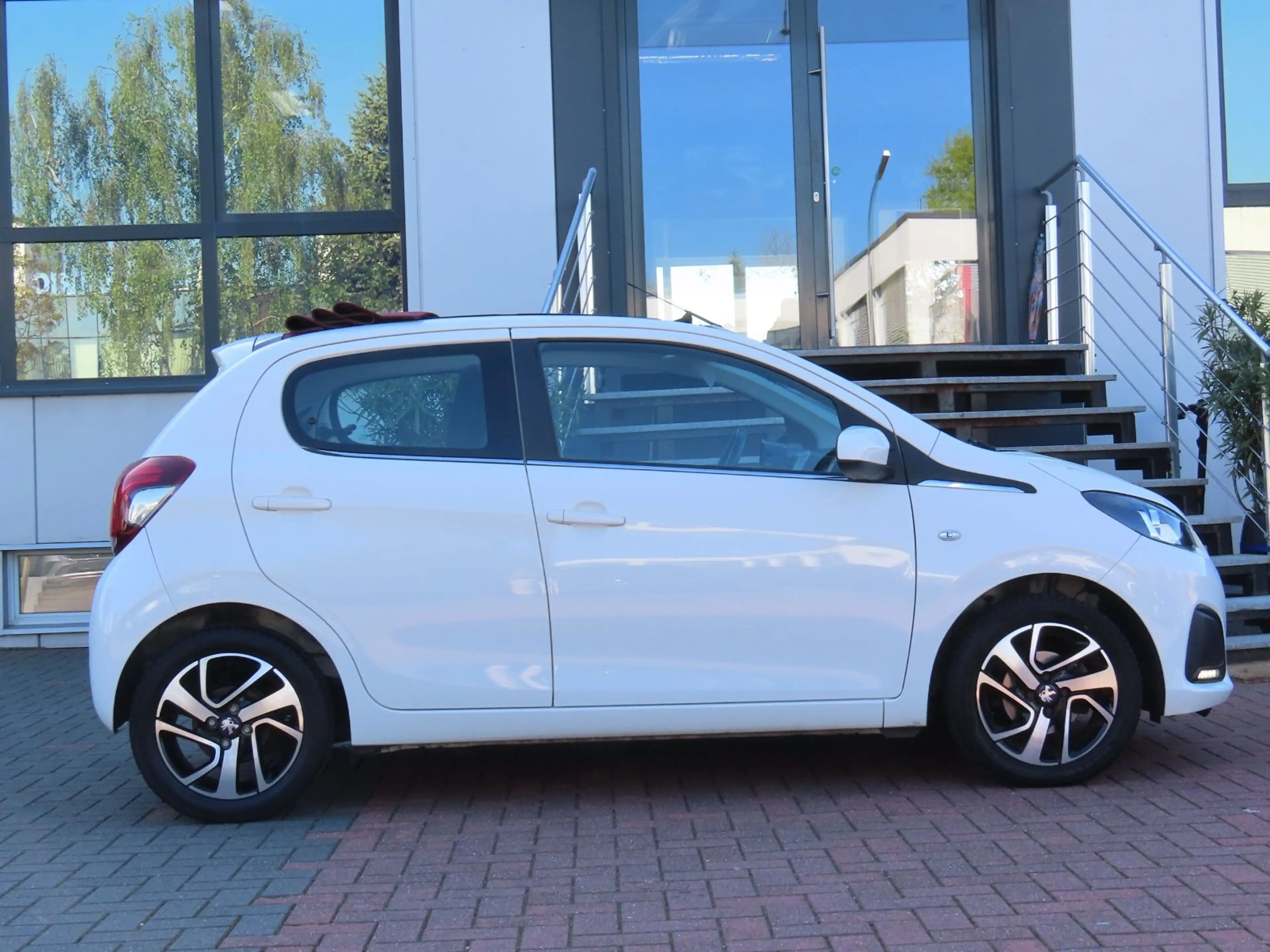 Peugeot 108 VTi 68 Faltdach Klimaanlage Allwetter — photo 13