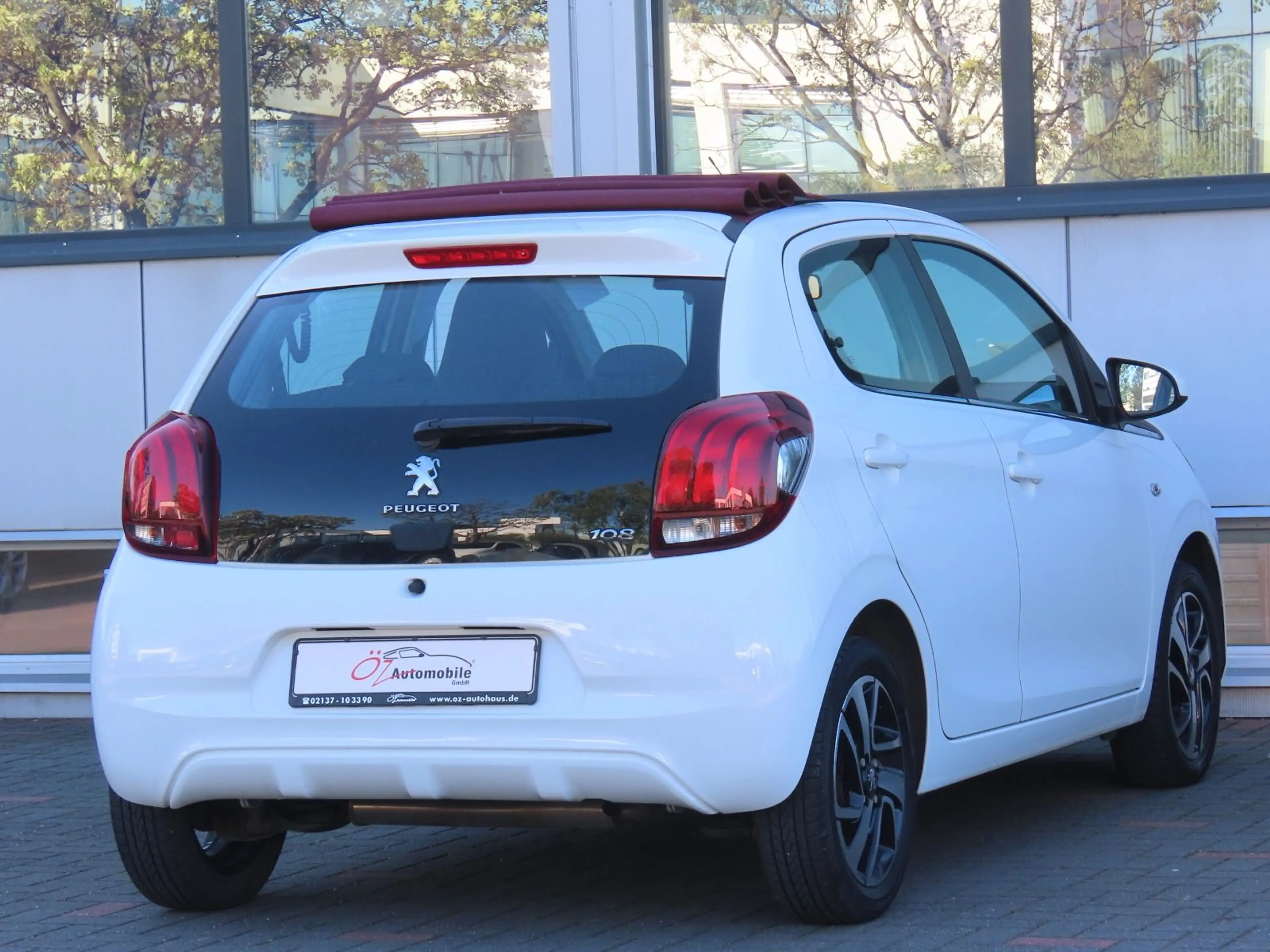 Peugeot 108 VTi 68 Faltdach Klimaanlage Allwetter — photo 9