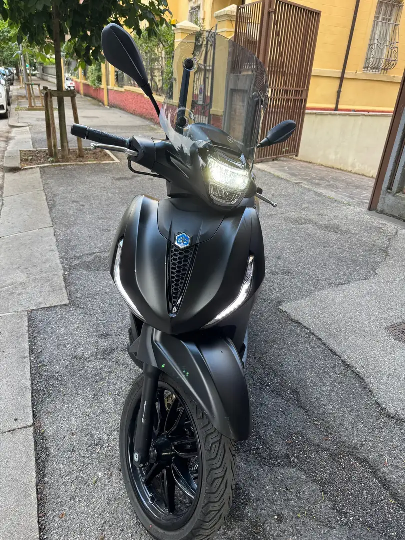 Piaggio Beverly 300 Negru - 1