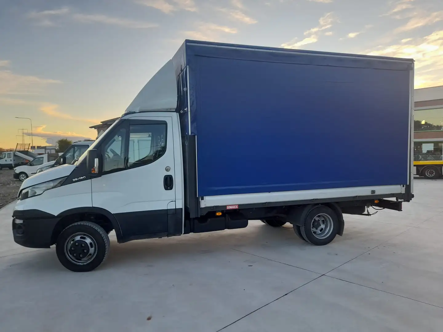 Iveco Daily 35C18 CENTINA E TELO Blanco - 2